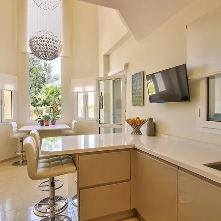 别墅 San Roque Duplex Penthouse